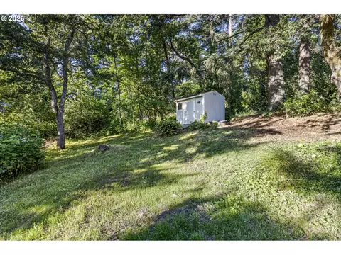 Exterior - 2533 Moon Mountain Dr, Eugene, OR 97403 photo 6 of 7