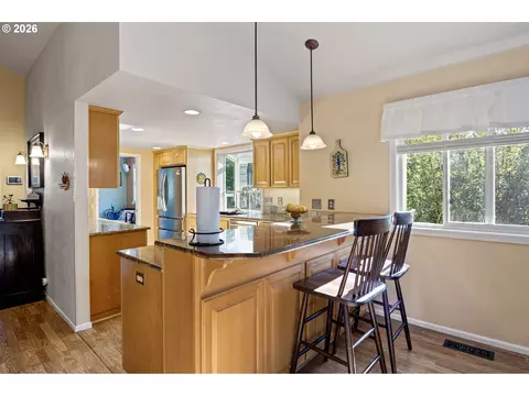 Kitchen - 2533 Moon Mountain Dr, Eugene, OR 97403 photo 7 of 7