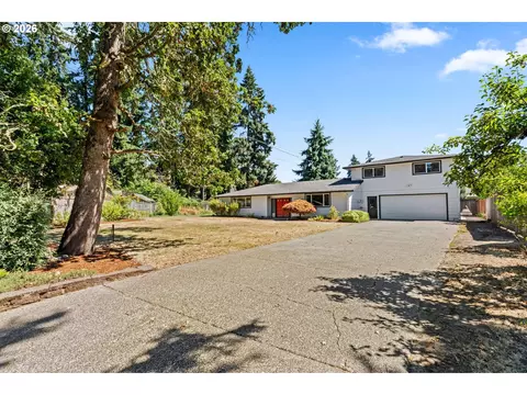 Exterior - 3187 Alyndale Dr, Eugene, OR 97404 photo 2 of 8