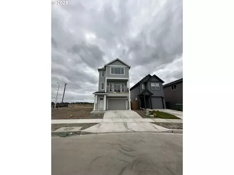 1775 S Murphy Dr, Newberg, OR 97132