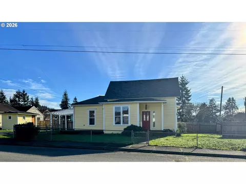 584 N Baxter St, Coquille, OR 97423