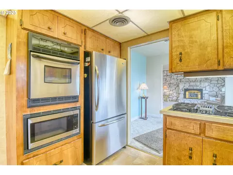 Kitchen - 444 N 3rd St, Athena, OR 97813 photo 4 of 4