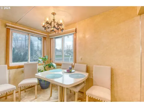 Dining - 444 N 3rd St, Athena, OR 97813 photo 1 of 2