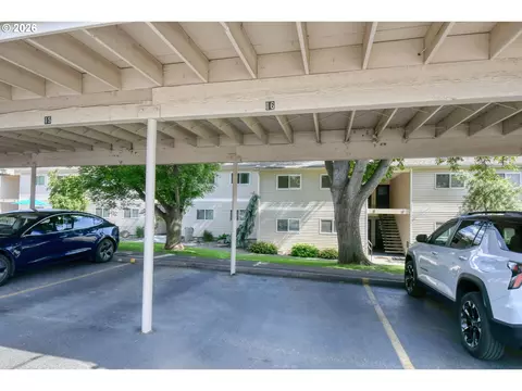 Exterior - 1900 NW Carden Ave #16, Pendleton, OR 97801 photo 6 of 6