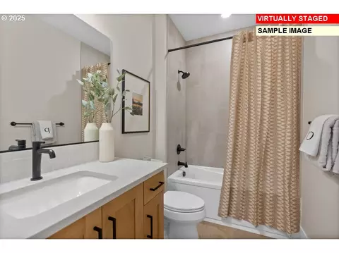 1300 E Canto St, Newberg, OR 97132 photo 6
