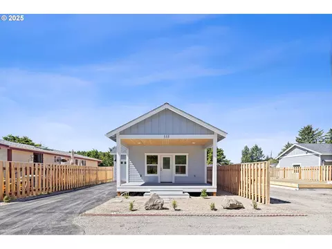 333 SE Oar Ave, Lincoln City, OR 97367