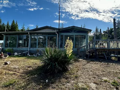 94515 Langlois Mountain Rd, Langlois, OR 97450