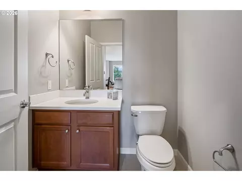 Bath - 1258 NW Shattuck Way #308, Gresham, OR 97030 photo 2 of 2