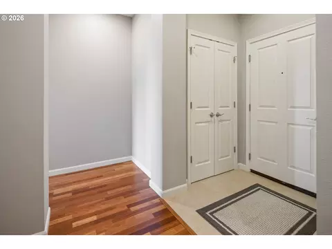 Entry Way - 1258 NW Shattuck Way #308, Gresham, OR 97030 photo 7 of 8