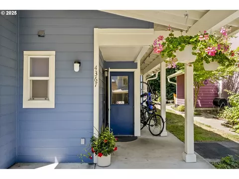 4367 SW 94th Ave, Portland, OR 97225