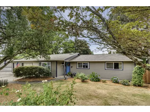 665 NE 3rd Ave, Hillsboro, OR 97124