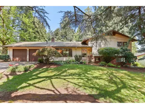 8665 SW Mcdonald St, Portland, OR 97224