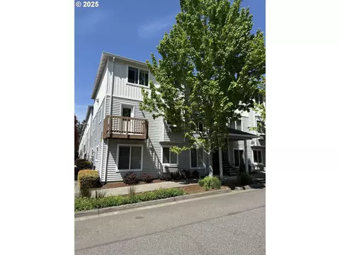 217 NE 146th Ave #5, Portland, OR 97230