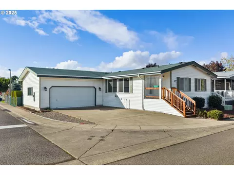 1699 N Terry St #225, Eugene, OR 97402