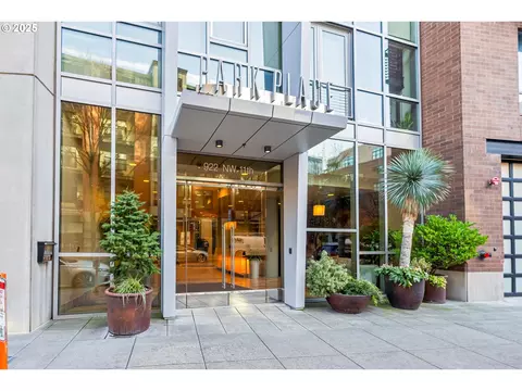 922 NW 11th Ave #609, Portland, OR 97209