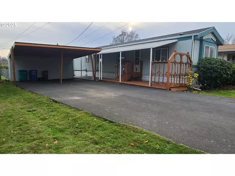 1405 NE Knowles Dr, Vancouver, WA 98685