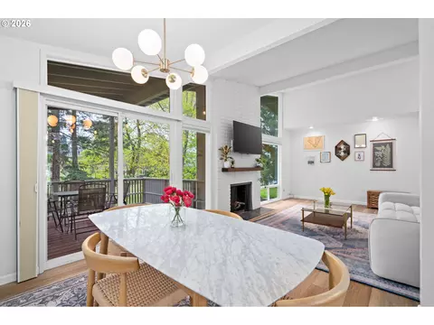 Dining - 15051 NW Oakmont Loop, Beaverton, OR 97006 photo 1 of 1