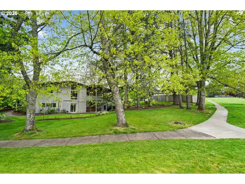Exterior - 15051 NW Oakmont Loop, Beaverton, OR 97006 photo 6 of 9