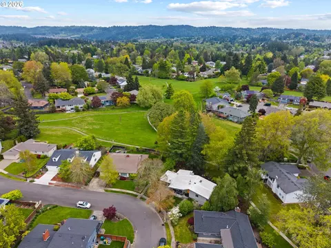 View/Area - 15051 NW Oakmont Loop, Beaverton, OR 97006 photo 1 of 4