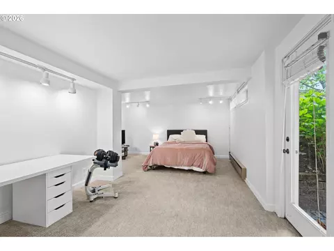 Bedroom - 15051 NW Oakmont Loop, Beaverton, OR 97006 photo 5 of 6