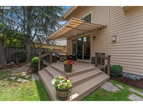 Exterior - 3034 N Holladay Dr, Cornelius, OR 97113 photo 5 of 8