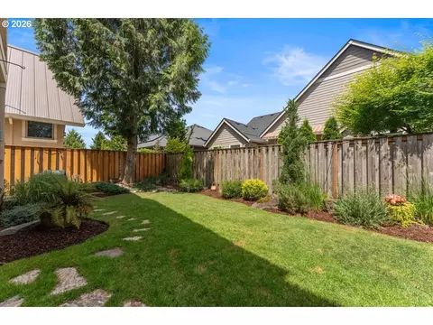 Exterior - 3034 N Holladay Dr, Cornelius, OR 97113 photo 8 of 8
