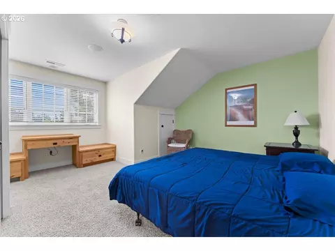 Bedroom - 3034 N Holladay Dr, Cornelius, OR 97113 photo 4 of 5