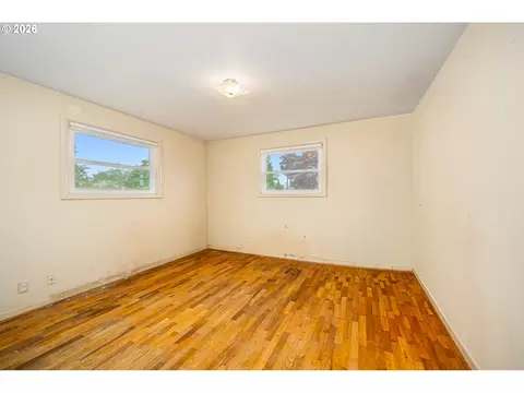 Bedroom - 1470 Jay St, Eugene, OR 97402 photo 1 of 9