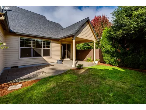 Exterior - 4635 Champagne Ln, Eugene, OR 97404 photo 7 of 8