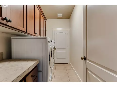 Other - 4635 Champagne Ln, Eugene, OR 97404 photo 4 of 5