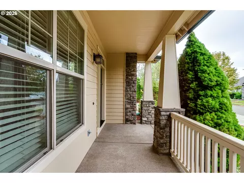 Exterior - 4635 Champagne Ln, Eugene, OR 97404 photo 4 of 8