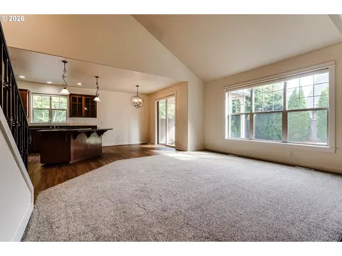 Living - 4635 Champagne Ln, Eugene, OR 97404 photo 1 of 4