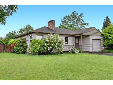 9936 SE Lincoln St, Portland, OR 97216