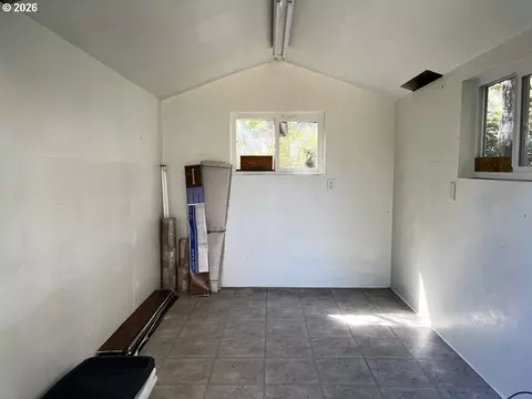 148 Outer Dr, Florence, OR 97439 photo 37