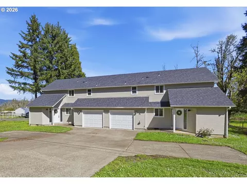 84485 Parkway Rd, Pleasant Hill, OR 97455