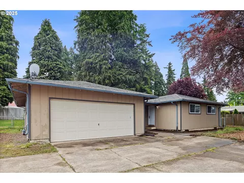 7408 SE Thiessen Rd, Milwaukie, OR 97267
