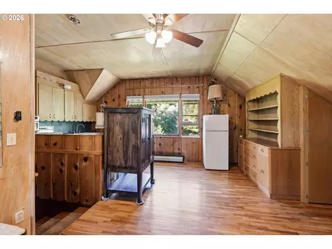 Other - 90357 Thomson Ln, Vida, OR 97488 photo 10 of 15
