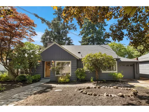 7939 SW 11th Ave, Portland, OR 97219