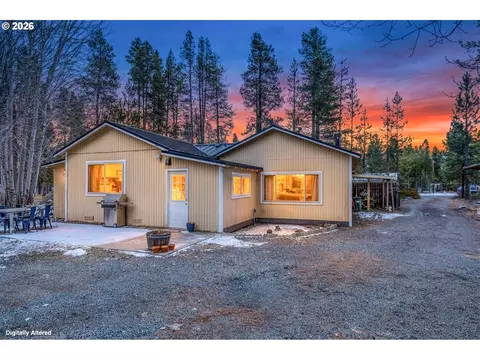 16122 Lava Dr, La Pine, OR 97739