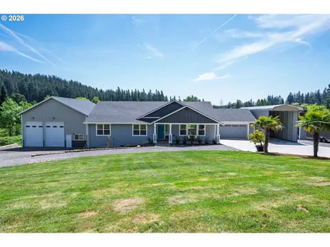 17170 S Holcomb Rd, Oregon City, OR 97045