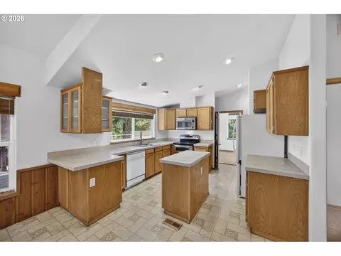 89453 Rustic Ln, Florence, OR 97439 photo 16