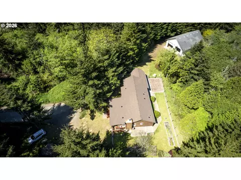89453 Rustic Ln, Florence, OR 97439 photo 5