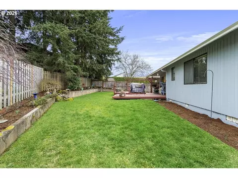 Exterior - 3788 SE 25th St, Gresham, OR 97080 photo 5 of 10