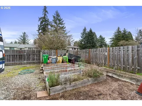 Exterior - 3788 SE 25th St, Gresham, OR 97080 photo 8 of 10