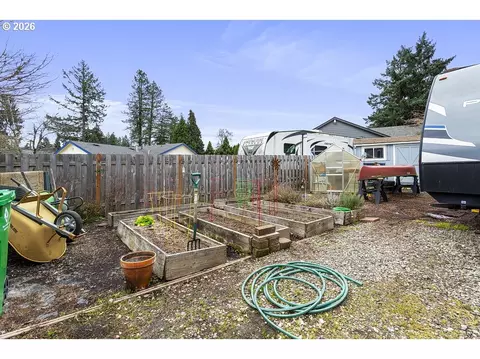 Exterior - 3788 SE 25th St, Gresham, OR 97080 photo 9 of 10