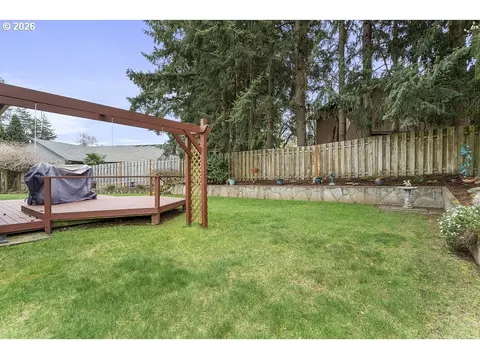 Exterior - 3788 SE 25th St, Gresham, OR 97080 photo 6 of 10