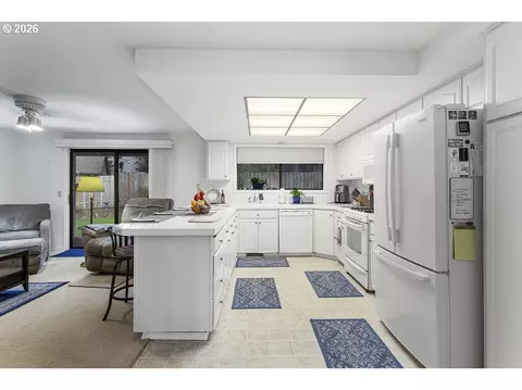 Kitchen - 3788 SE 25th St, Gresham, OR 97080 photo 1 of 5