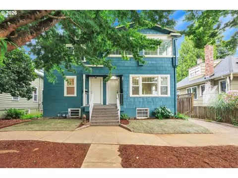 4030 SE 4032 Se Main St, Portland, OR 97214