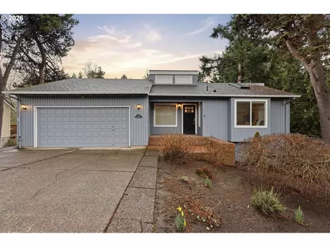1471 Greentree Cir, Lake Oswego, OR 97034