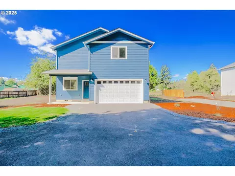1355 Tamarack St, Sweet Home, OR 97386